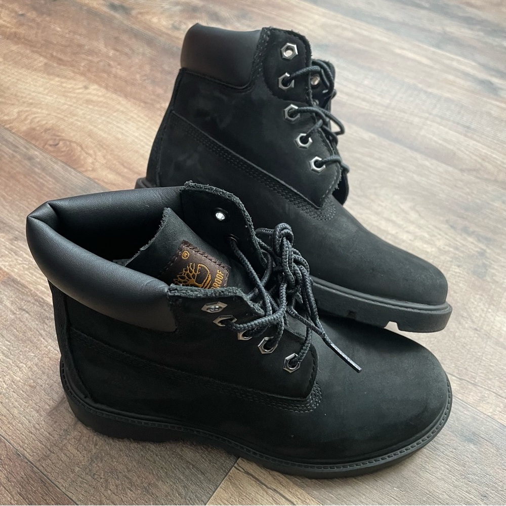 TIMBERLAND WATERPROOF
BLACK BOOT Boys Size 1 Premium Lace-Up Ankle Boots